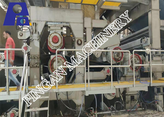 4 cavi hanno ricoperto la macchina di carta duplex 325m/Min Duplex Board Machine